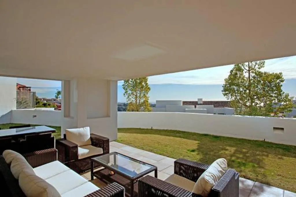 Alanda Los Flamingos Apartment Estepona