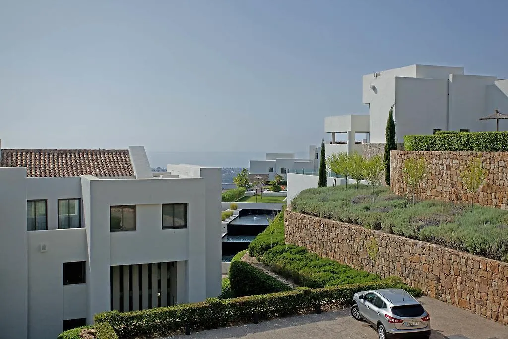 Alanda Los Flamingos Apartment Estepona