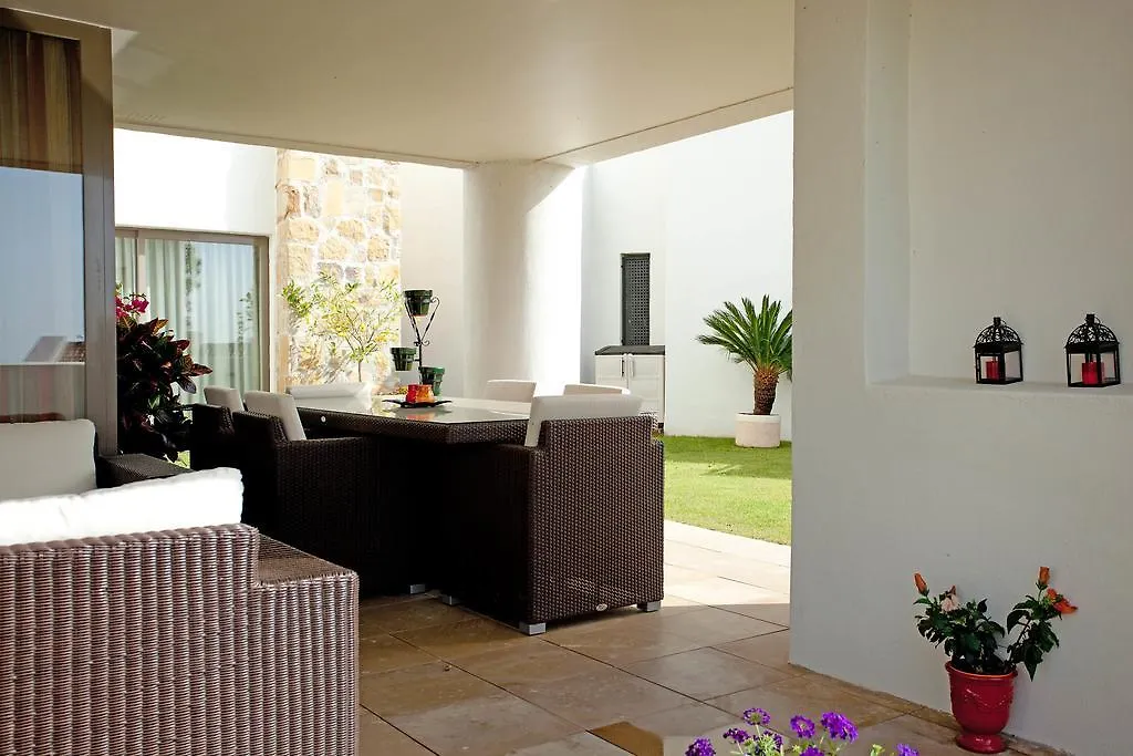Alanda Los Flamingos Apartment Estepona