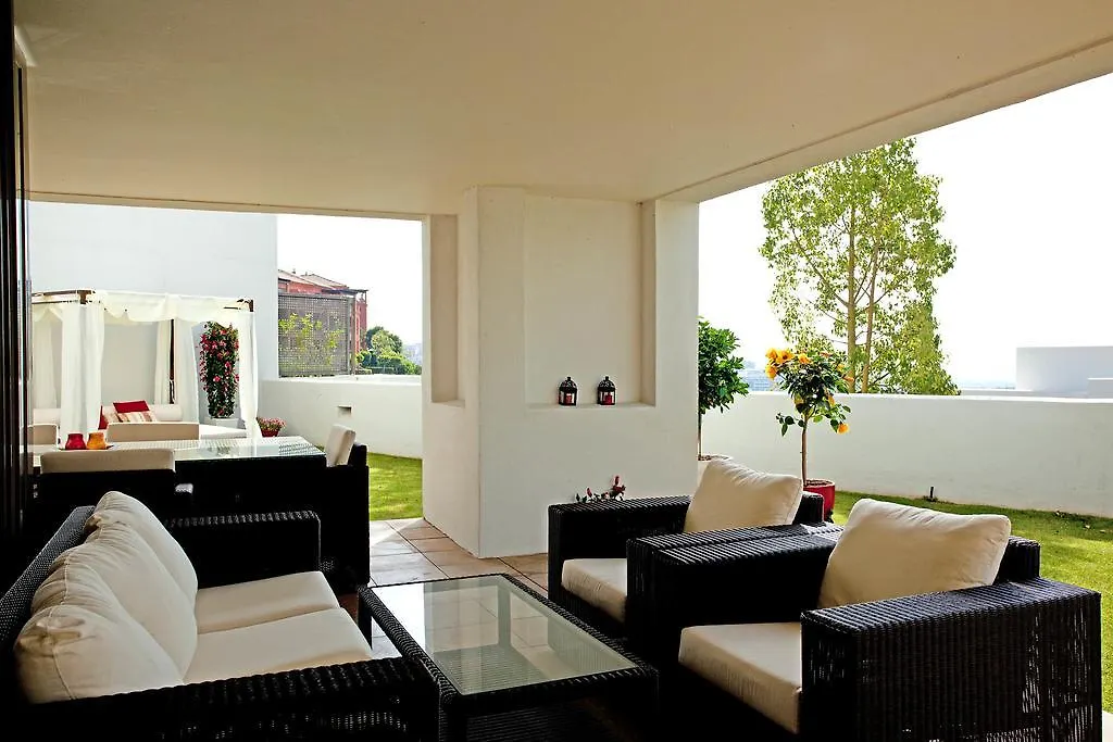 Alanda Los Flamingos Apartment Estepona Spain