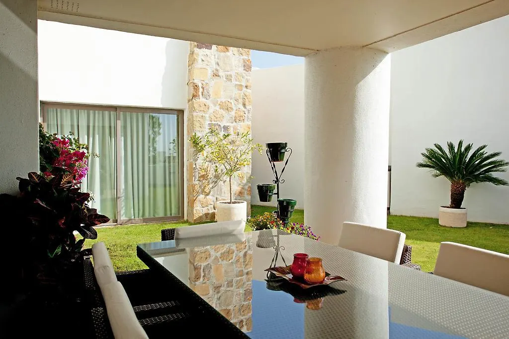 Alanda Los Flamingos Apartment Estepona Spain